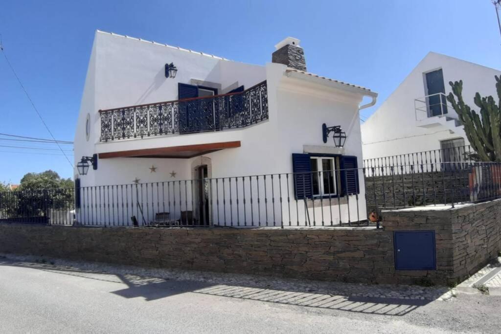 Вилла A Casa Da Foz Moradia Com Vista Mar Сесимбра Экстерьер фото